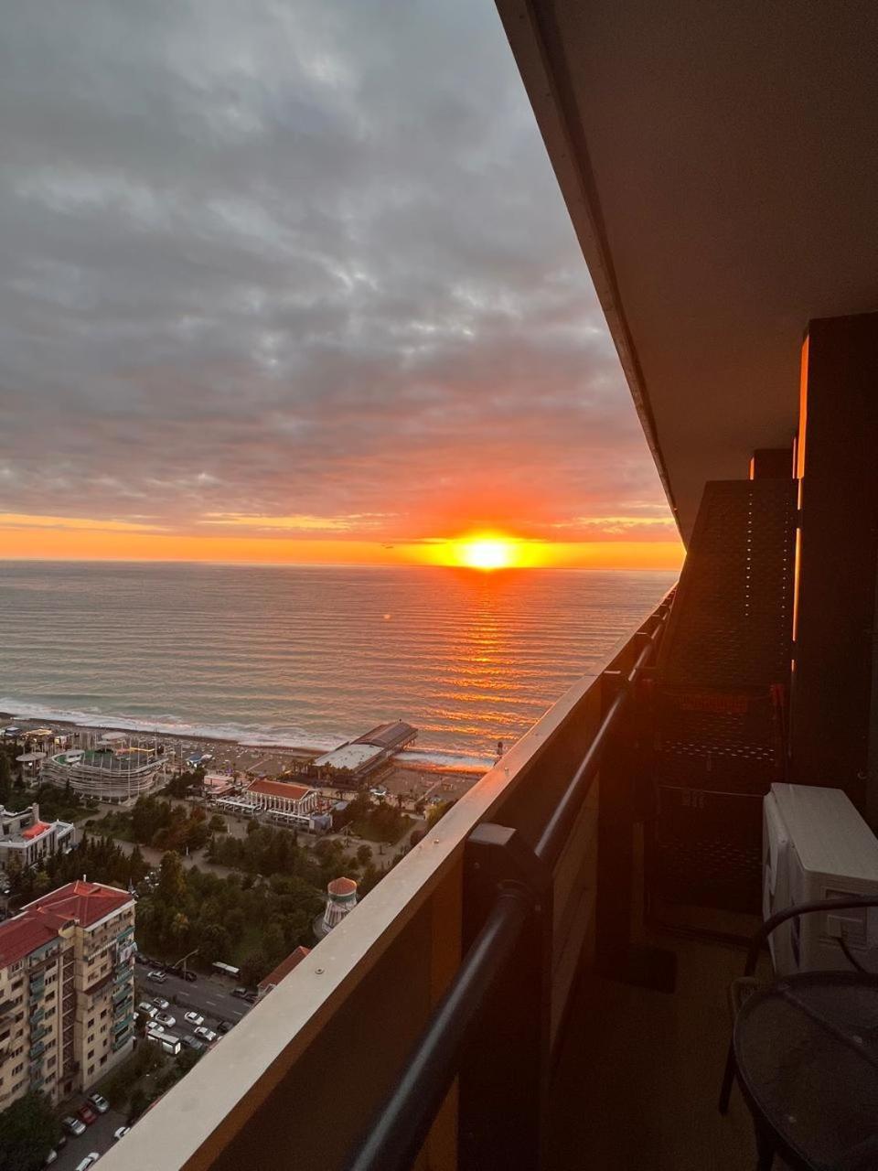 Orbi City Seaview باتومي المظهر الخارجي الصورة